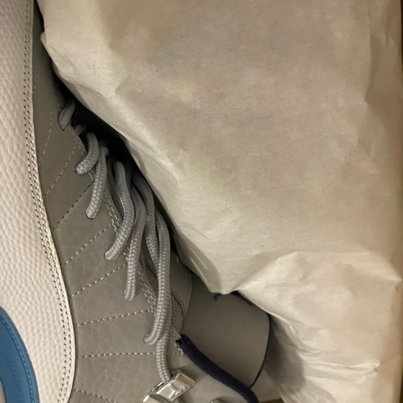 Jordan Wolf Grey Blue University 12’s - Picture 2 of 7